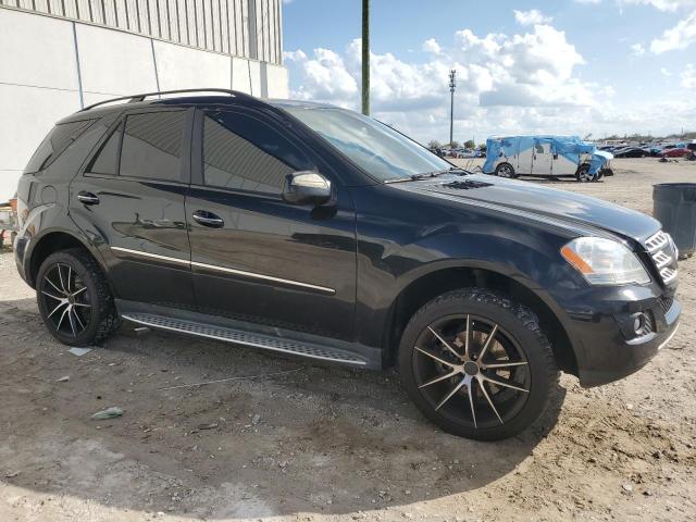 4JGBB86E99A475525 - 2009 MERCEDES-BENZ ML 350 BLACK photo 4