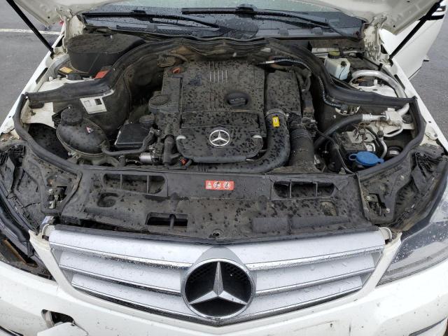 WDDGF4HB3DR274844 - 2013 MERCEDES-BENZ C 250 WHITE photo 11