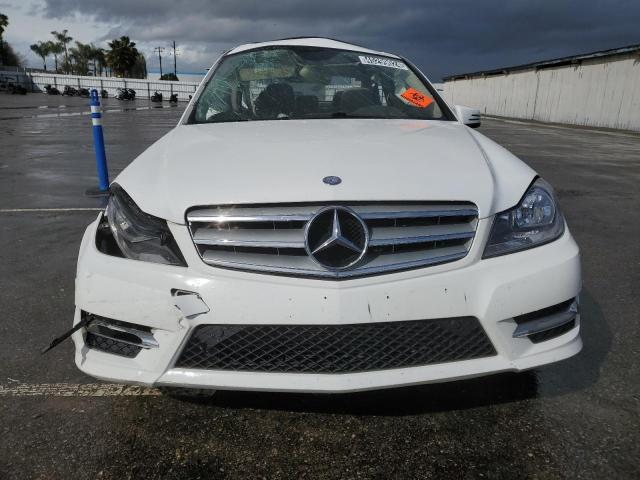 WDDGF4HB3DR274844 - 2013 MERCEDES-BENZ C 250 WHITE photo 5