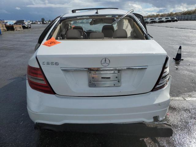 WDDGF4HB3DR274844 - 2013 MERCEDES-BENZ C 250 WHITE photo 6