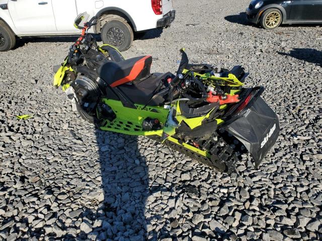 2BPSUMLU9LV000065 - 2020 SKI DOO RENEGADE YELLOW photo 3