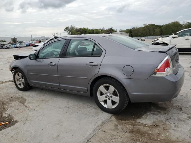 3FAHP07Z07R281381 - 2007 FORD FUSION SE GRAY photo 2