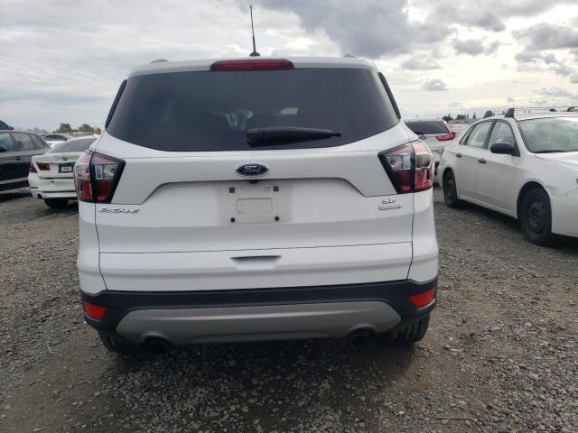 1FMCU0GD1HUD20227 - 2017 FORD ESCAPE SE WHITE photo 6