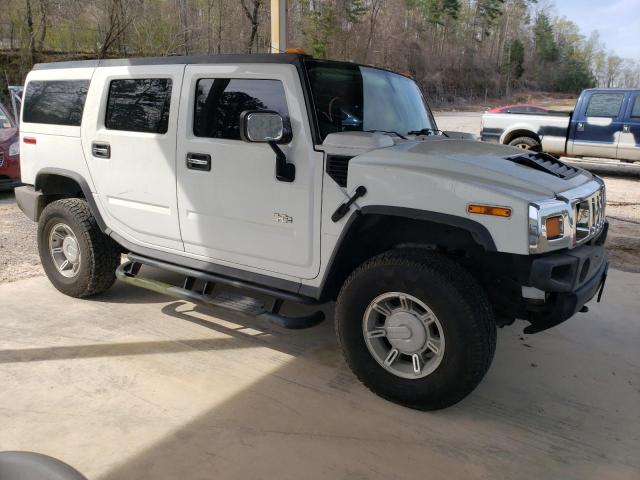 5GRGN23U13H138807 - 2003 HUMMER H2 WHITE photo 4