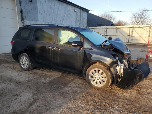 5TDDK3DC8FS126940 - 2015 TOYOTA SIENNA XLE SILVER photo 4