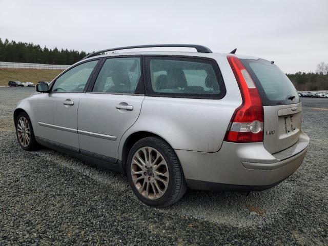 YV1MW682252043477 - 2005 VOLVO V50 T5 SILVER photo 2