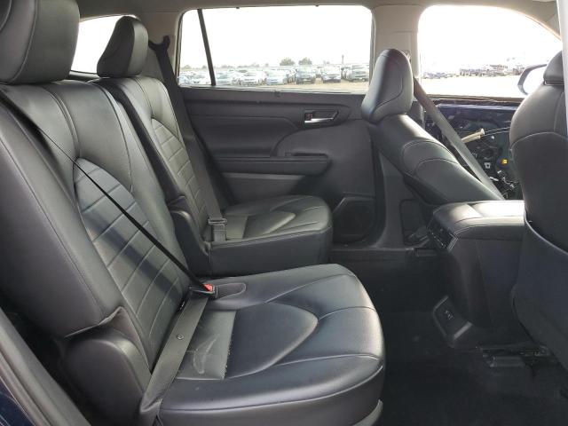 5TDGZRBH6LS016975 - 2020 TOYOTA HIGHLANDER XLE BLUE photo 11