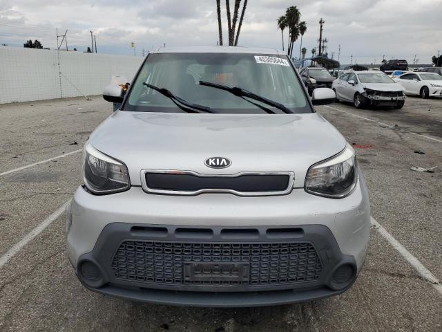 KNDJN2A24F7778593 - 2015 KIA SOUL SILVER photo 5