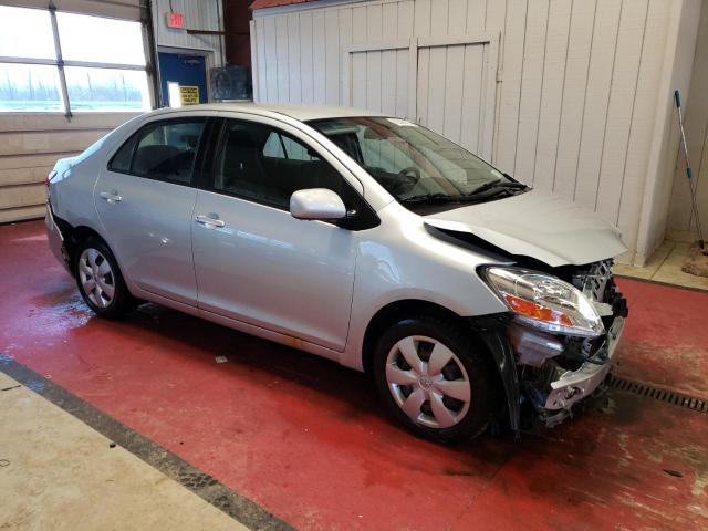 JTDBT923881232248 - 2008 TOYOTA YARIS SILVER photo 4