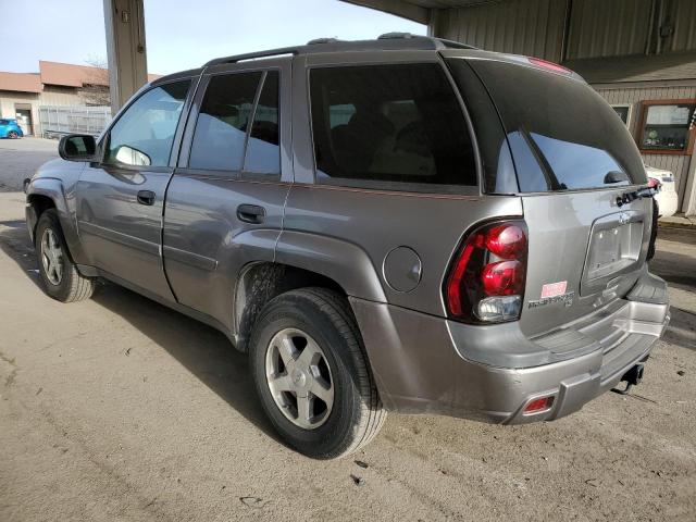 1GNDT13S762224799 - 2006 CHEVROLET TRAILBLAZE LS SILVER photo 2