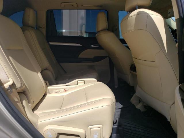 5TDJKRFH8GS293928 - 2016 TOYOTA HIGHLANDER XLE CREAM photo 11