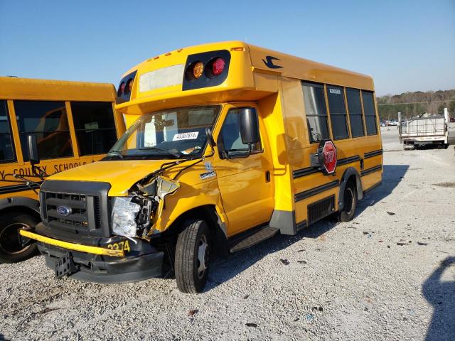 1FDEE3FKXNDC34353 - 2022 FORD ECONOLINE E350 SUPER DUTY CUTAWAY VAN YELLOW photo 1