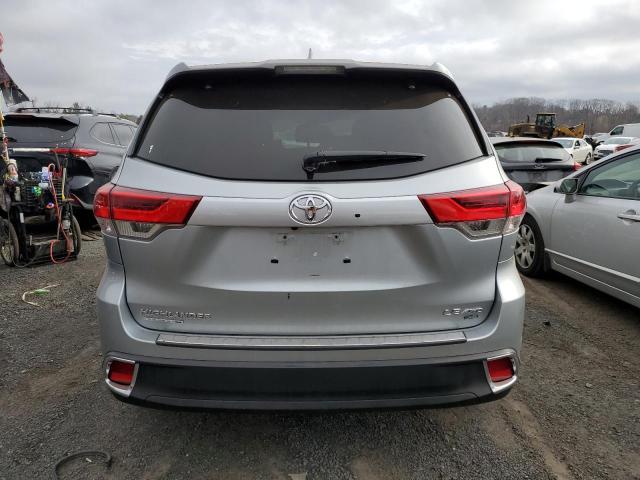 5TDBZRFH6HS403487 - 2017 TOYOTA HIGHLANDER LE SILVER photo 6