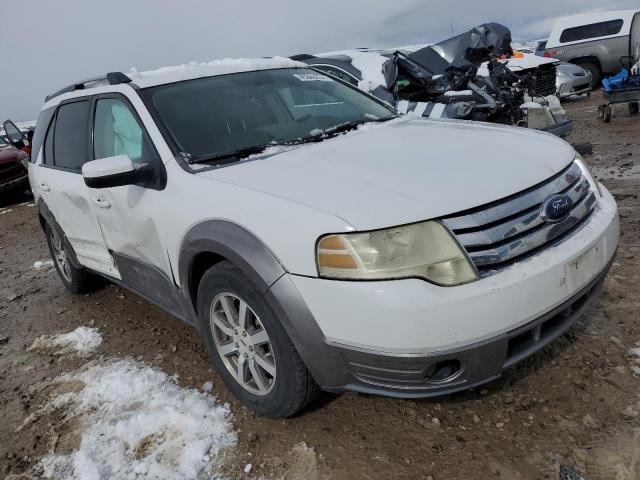 1FMDK05W18GA04338 - 2008 FORD TAURUS X SEL WHITE photo 4