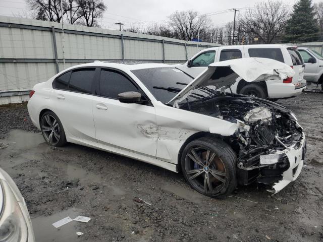 WBA5U9C02LFJ83247 - 2020 BMW M340XI WHITE photo 4