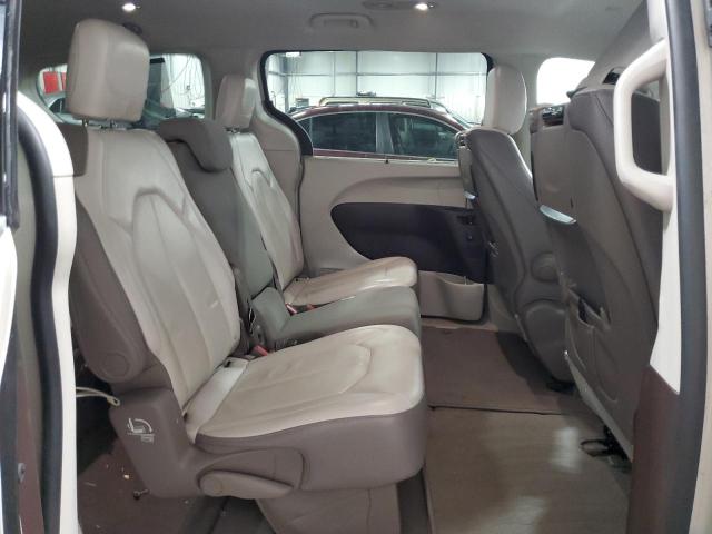 2C4RC1EG8HR683786 - 2017 CHRYSLER PACIFICA TOURING L PLUS BEIGE photo 11