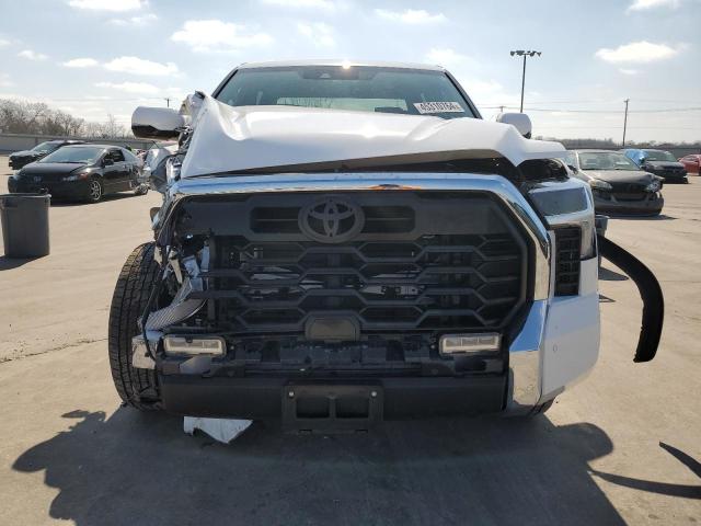 5TFLA5DB6PX075757 - 2023 TOYOTA TUNDRA CREWMAX SR WHITE photo 5