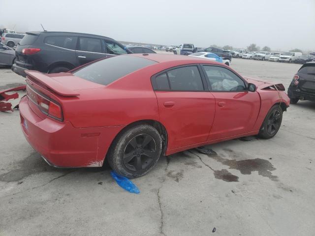 2C3CDXBG0DH591764 - 2013 DODGE CHARGER SE RED photo 3
