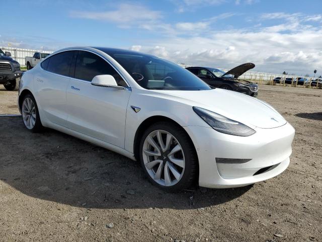 5YJ3E1EB4LF638711 - 2020 TESLA MODEL 3 WHITE photo 4