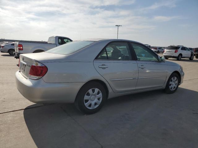 4T1BE32K76U704445 - 2006 TOYOTA CAMRY LE SILVER photo 3