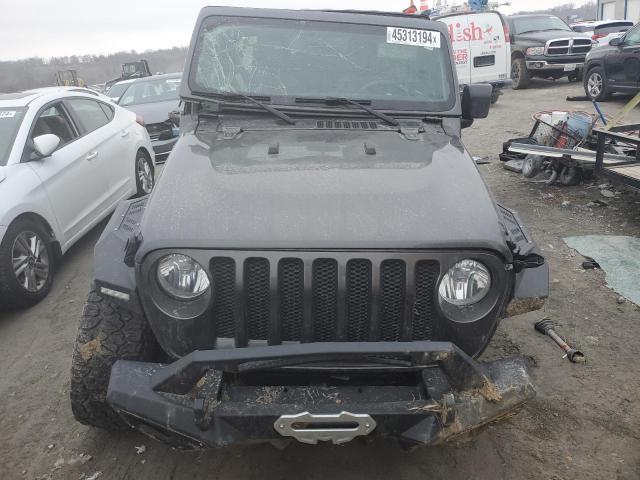 1C4HJXDG8JW319127 - 2018 JEEP WRANGLER U SPORT GRAY photo 5