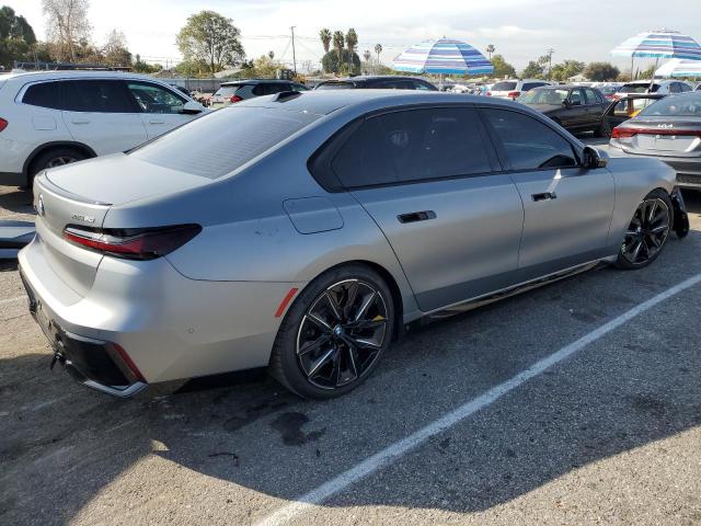 WBY53EJ02RCS73072 - 2024 BMW I7 XDRIVE60 GRAY photo 3