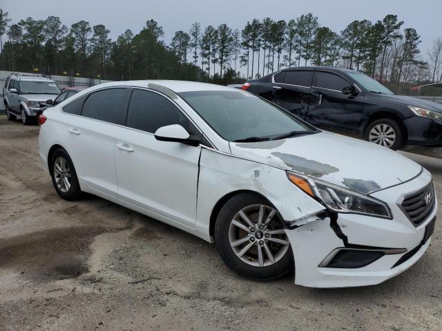 5NPE24AF0GH376978 - 2016 HYUNDAI SONATA SE WHITE photo 4