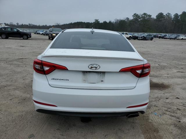 5NPE24AF0GH376978 - 2016 HYUNDAI SONATA SE WHITE photo 6