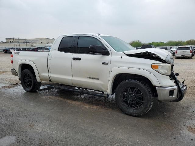 5TFRW5F17GX194661 - 2016 TOYOTA TUNDRA DOUBLE CAB SR/SR5 WHITE photo 4