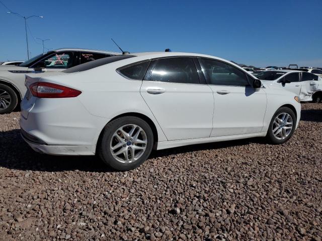 3FA6P0H74DR209180 - 2013 FORD FUSION SE WHITE photo 3