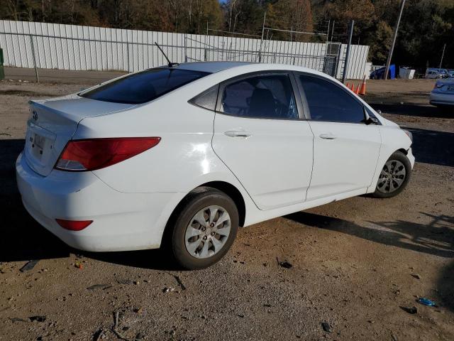 KMHCT4AE0GU989518 - 2016 HYUNDAI ACCENT SE WHITE photo 3