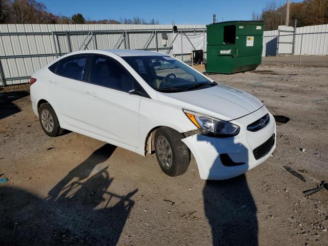 KMHCT4AE0GU989518 - 2016 HYUNDAI ACCENT SE WHITE photo 4