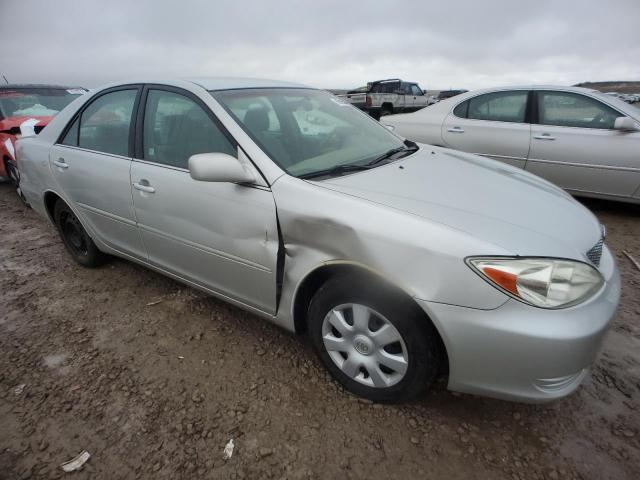 4T1BE32K43U164922 - 2003 TOYOTA CAMRY LE SILVER photo 4