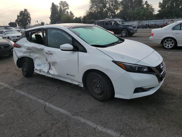 1N4AZ1CP7KC305642 - 2019 NISSAN LEAF S WHITE photo 4