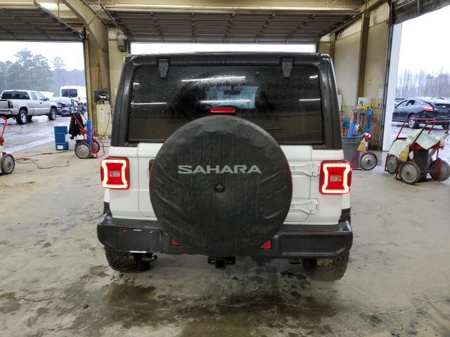 1C4HJXEG9JW102216 - 2018 JEEP WRANGLER U SAHARA WHITE photo 6