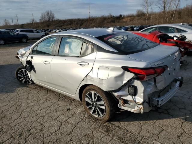 3N1CN8EV9ML912543 - 2021 NISSAN VERSA SV SILVER photo 2