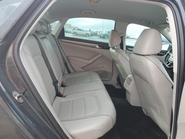 1VWDT7A37HC074453 - 2017 VOLKSWAGEN PASSAT R-LINE Grau Foto 10