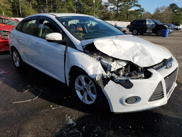 1FADP3F29EL133147 - 2014 FORD FOCUS SE WHITE photo 4