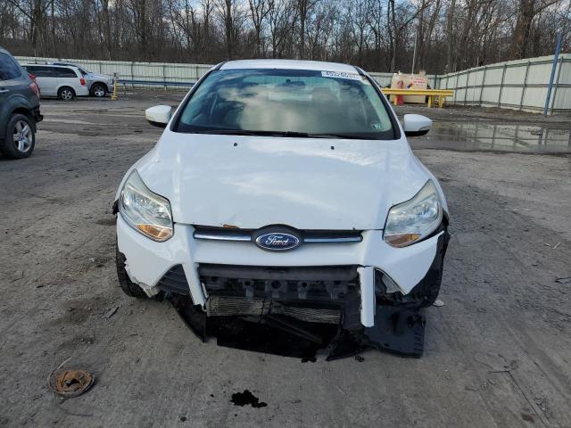 1FADP3F20EL167090 - 2014 FORD FOCUS SE WHITE photo 5