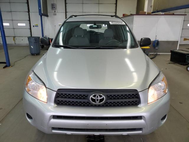 JTMZD33V385102749 - 2008 TOYOTA RAV4 SILVER photo 5