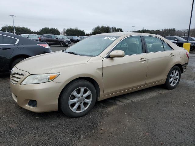 4T1BF3EK2BU586310 - 2011 TOYOTA CAMRY BASE GOLD photo 1