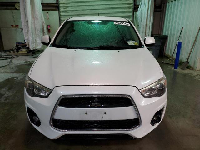 4A4AP3AU2FE037185 - 2015 MITSUBISHI OUTLANDER ES WHITE photo 5