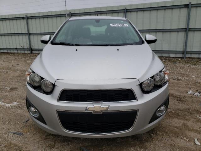 1G1JE6SB2F4211699 - 2015 CHEVROLET SONIC LTZ SILVER photo 5