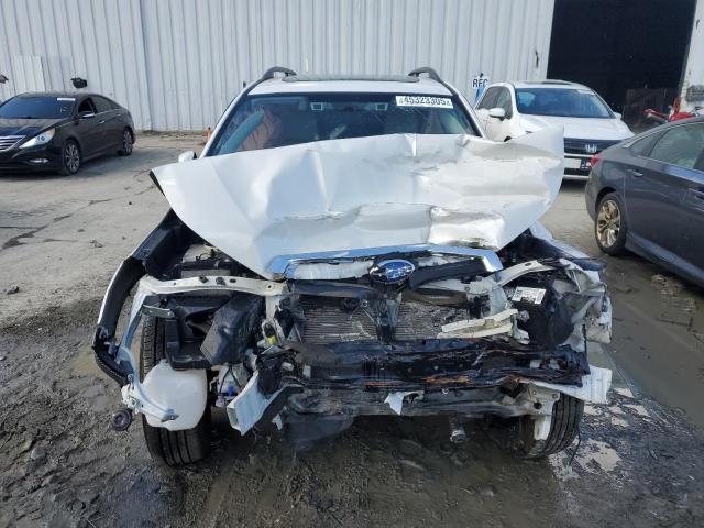 JF2SJAGC0HH592509 - 2017 SUBARU FORESTER 2.5I PREMIUM WHITE photo 5