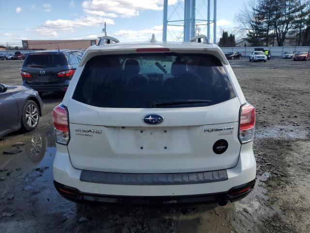 JF2SJAGC0HH592509 - 2017 SUBARU FORESTER 2.5I PREMIUM WHITE photo 6