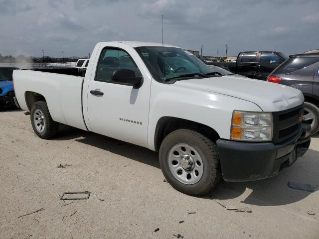 1GCNCPE00DZ237880 - 2013 CHEVROLET SILVERADO C1500 WHITE photo 4