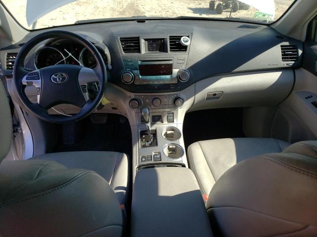 5TDBK3EH3CS148891 - 2012 TOYOTA HIGHLANDER BASE Argent photo 8