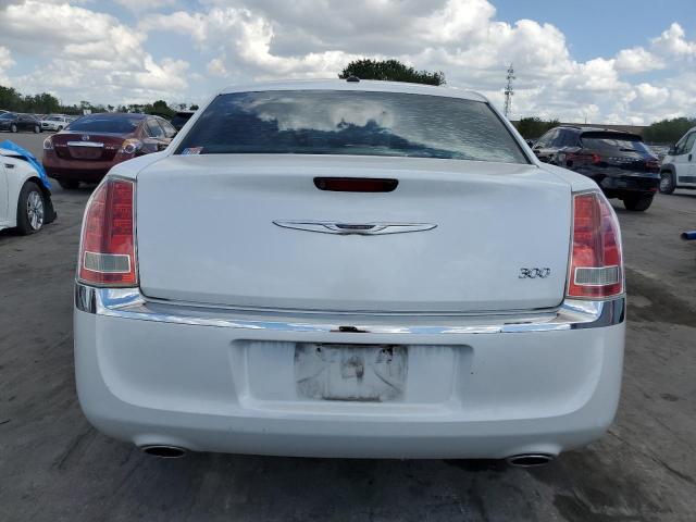 2C3CCACG8CH143270 - 2012 CHRYSLER 300 LIMITED WHITE photo 6