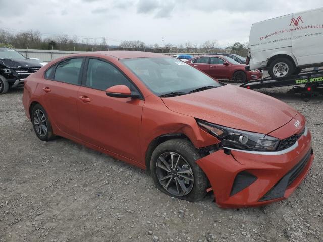 3KPF24AD1RE727956 - 2024 KIA FORTE LX ORANGE photo 4