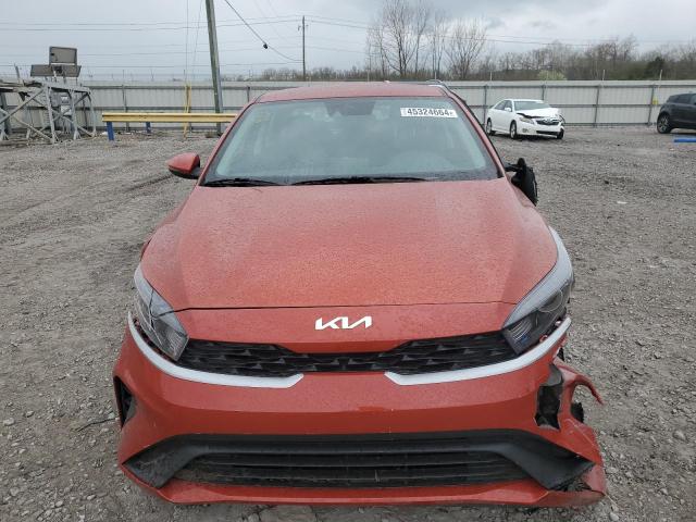 3KPF24AD1RE727956 - 2024 KIA FORTE LX ORANGE photo 5